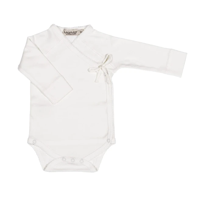 Body kopertowe w kolorze białym (Gentle White) z zestawu prezentowego dla noworodka w rozmiarze 56