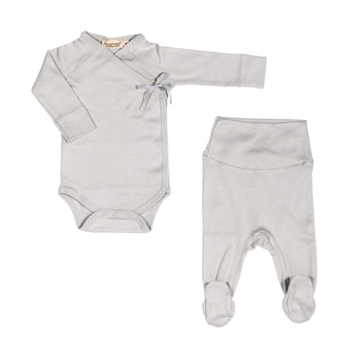 Legginsy i body kopertowe w kolorze delikatnego błękitu (Pale Blue) z zestawu prezentowego dla niemowlaka w rozmiarze 62